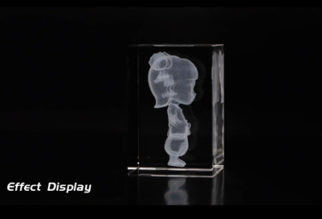 중국의 네자(Nezha)를 만나보세요! 3D 모델 크리스털 조각에 적합한 RFH F9 UV 레이저 조각기